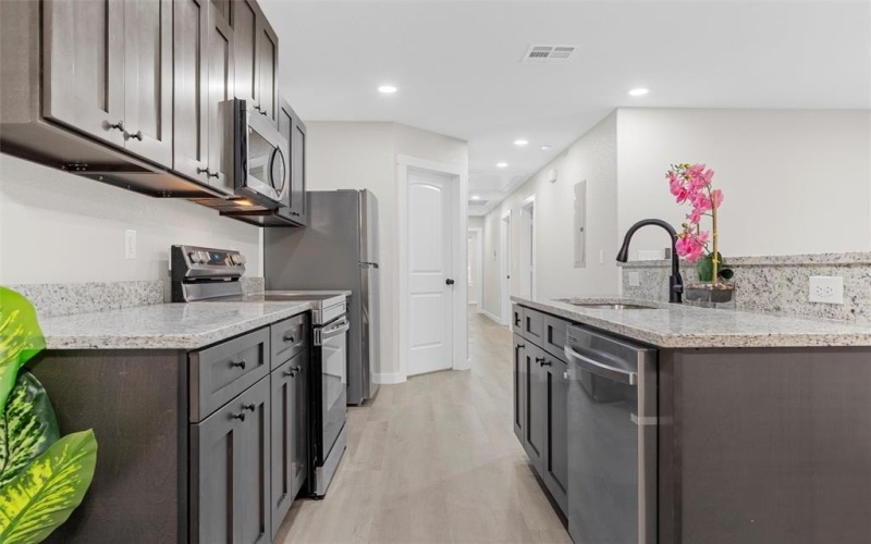1105 N 11th Street, Waco, TX 76707, 6 Bedrooms Bedrooms, ,5 BathroomsBathrooms,Residential Multi Family,For Sale,1105 N 11th Street,0,21090777