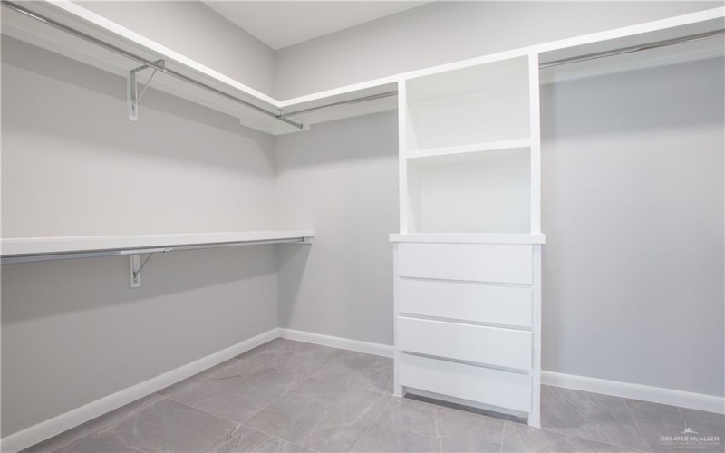 1911 Sunrise Avenue, Mission, TX 78574, 4 Bedrooms Bedrooms, ,3 BathroomsBathrooms,Residential,For Sale,1911 Sunrise Avenue,467028