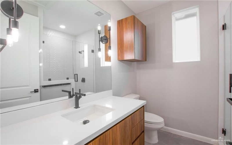 1911 Sunrise Avenue, Mission, TX 78574, 4 Bedrooms Bedrooms, ,3 BathroomsBathrooms,Residential,For Sale,1911 Sunrise Avenue,467028
