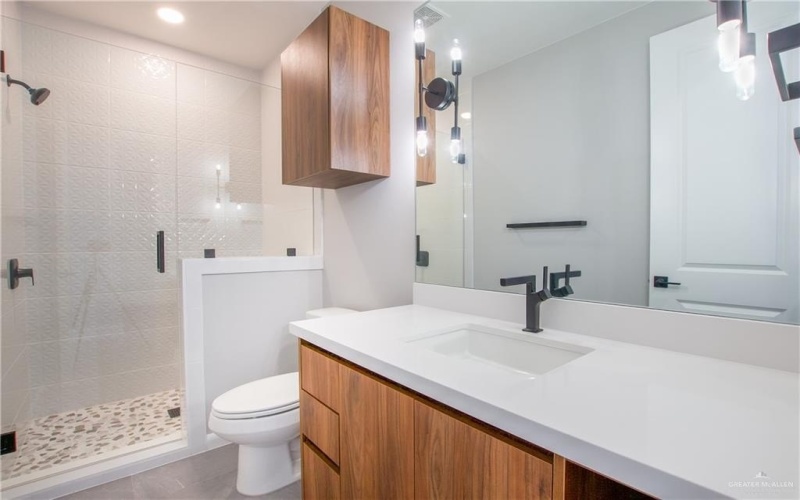 1911 Sunrise Avenue, Mission, TX 78574, 4 Bedrooms Bedrooms, ,3 BathroomsBathrooms,Residential,For Sale,1911 Sunrise Avenue,467028
