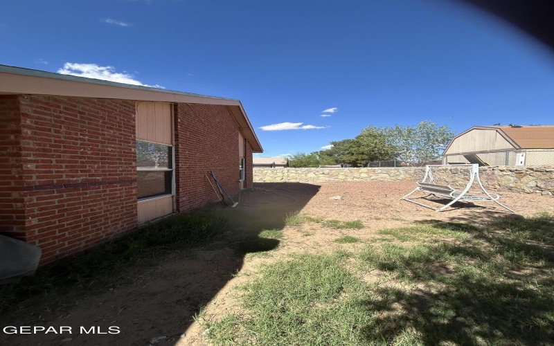 440 KATHERINE Drive, Horizon City, TX 79928, 4 Habitaciones Habitaciones , ,2 BañosBaños,Residential,En Venta,440 KATHERINE Drive,0,932282
