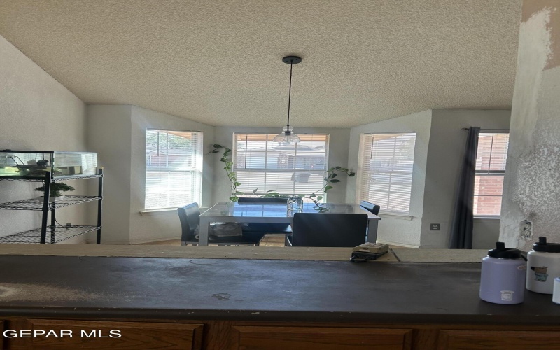 440 KATHERINE Drive, Horizon City, TX 79928, 4 Habitaciones Habitaciones , ,2 BañosBaños,Residential,En Venta,440 KATHERINE Drive,0,932282