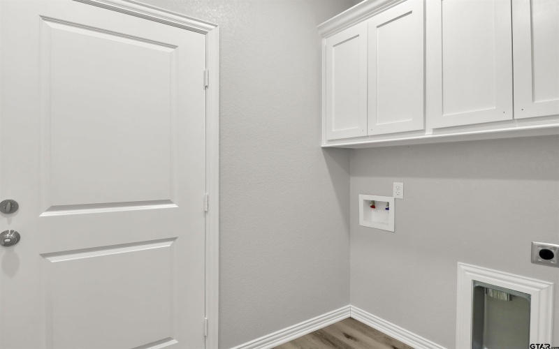 614 N COMMERCE, Overton, TX 75684, 3 Bedrooms Bedrooms, ,2 BathroomsBathrooms,Residential,For Sale,614 N COMMERCE,0,25015450