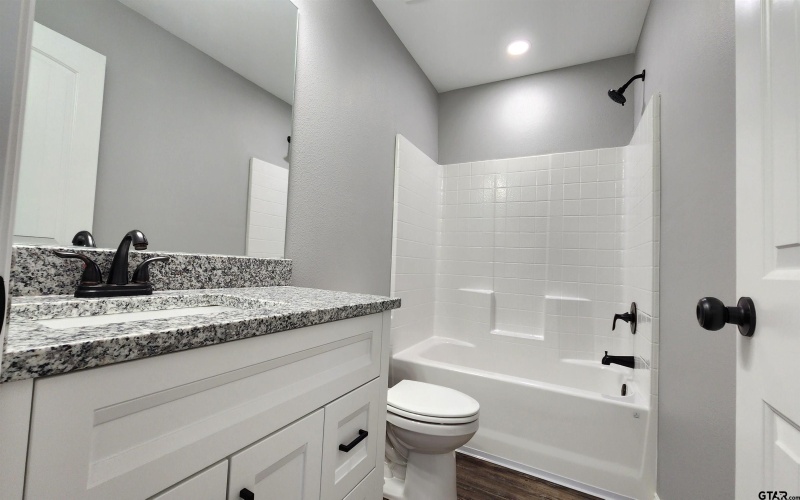 20136 E FM 837, Frankston, TX 75763, 3 Habitaciones Habitaciones , ,2 BañosBaños,Granja,En Venta,20136 E FM 837,0,25015452