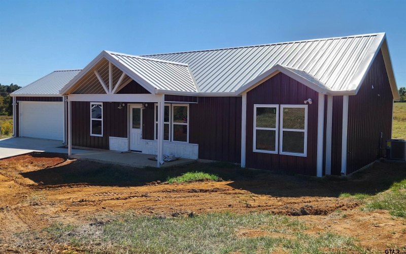 20136 E FM 837, Frankston, TX 75763, 3 Habitaciones Habitaciones , ,2 BañosBaños,Granja,En Venta,20136 E FM 837,0,25015452