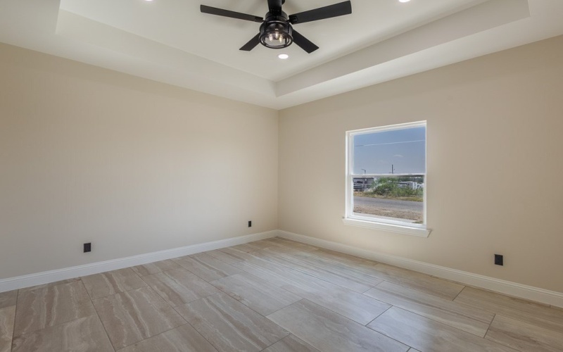 208 ghost rider, Eagle Pass, TX 78852, 3 Bedrooms Bedrooms, ,2 BathroomsBathrooms,Residential,For Sale,208 ghost rider,0,81574