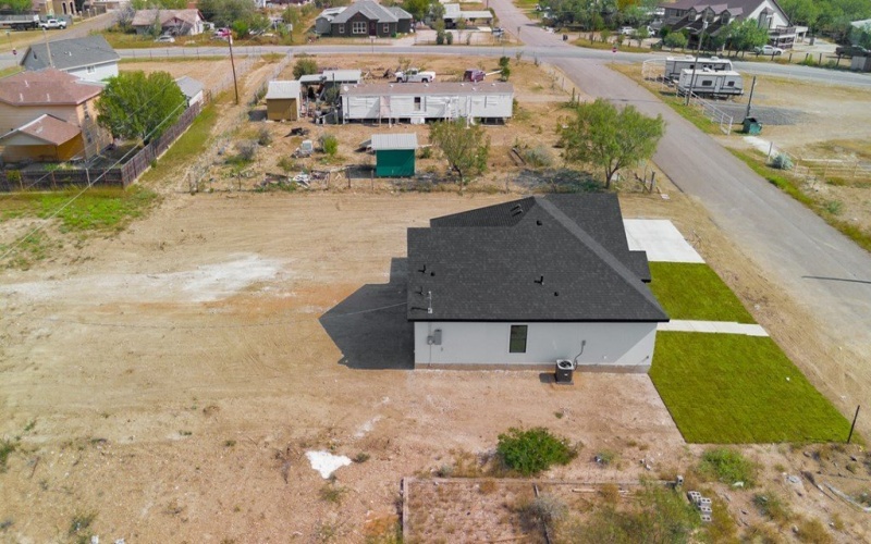 208 ghost rider, Eagle Pass, TX 78852, 3 Bedrooms Bedrooms, ,2 BathroomsBathrooms,Residential,For Sale,208 ghost rider,0,81574