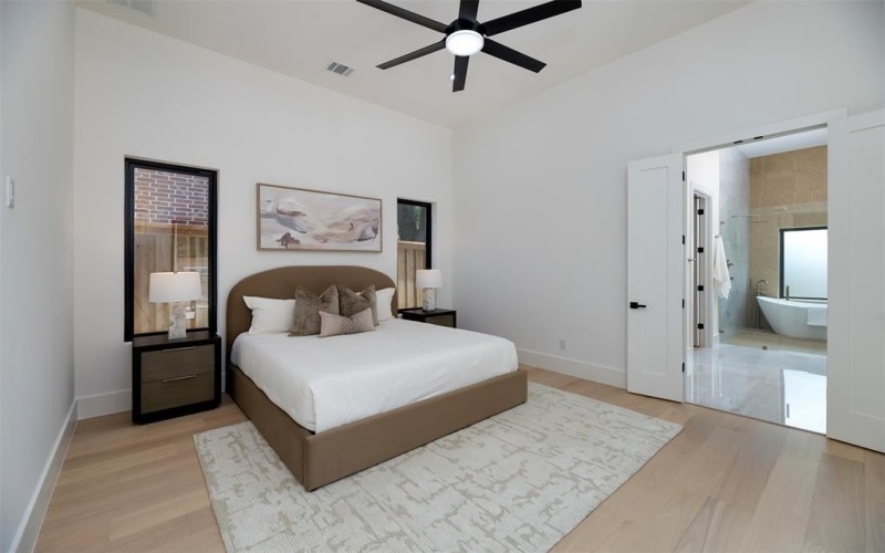 6038 Prospect Avenue, Dallas, TX 75206, 5 Bedrooms Bedrooms, ,6 BathroomsBathrooms,Residential,For Sale,6038 Prospect Avenue,0,21089774