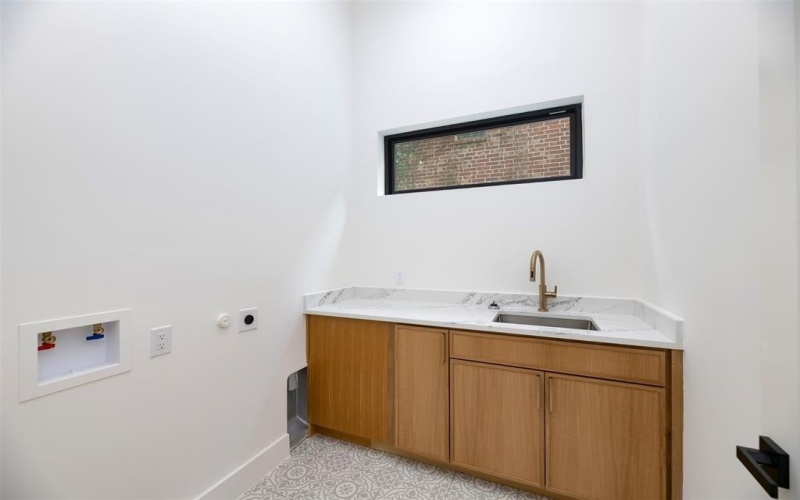6038 Prospect Avenue, Dallas, TX 75206, 5 Bedrooms Bedrooms, ,6 BathroomsBathrooms,Residential,For Sale,6038 Prospect Avenue,0,21089774