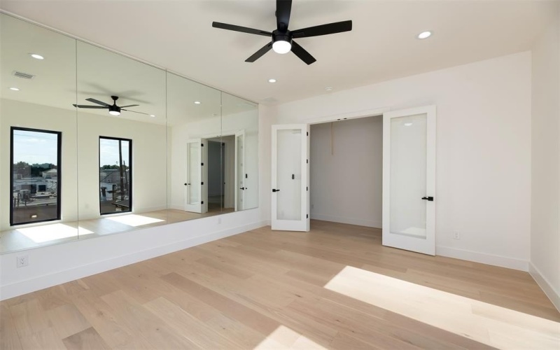 6038 Prospect Avenue, Dallas, TX 75206, 5 Bedrooms Bedrooms, ,6 BathroomsBathrooms,Residential,For Sale,6038 Prospect Avenue,0,21089774