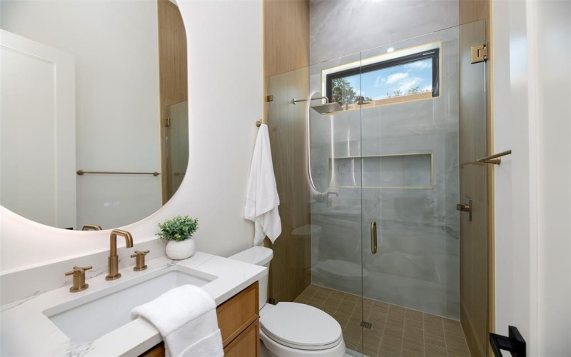 6038 Prospect Avenue, Dallas, TX 75206, 5 Bedrooms Bedrooms, ,6 BathroomsBathrooms,Residential,For Sale,6038 Prospect Avenue,0,21089774