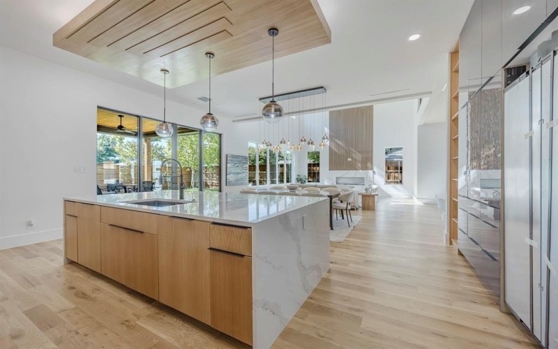 3542 Regent Drive, Dallas, TX 75229, 5 Bedrooms Bedrooms, ,7 BathroomsBathrooms,Residential,For Sale,3542 Regent Drive,0,21090799