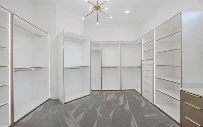 3542 Regent Drive, Dallas, TX 75229, 5 Bedrooms Bedrooms, ,7 BathroomsBathrooms,Residential,For Sale,3542 Regent Drive,0,21090799