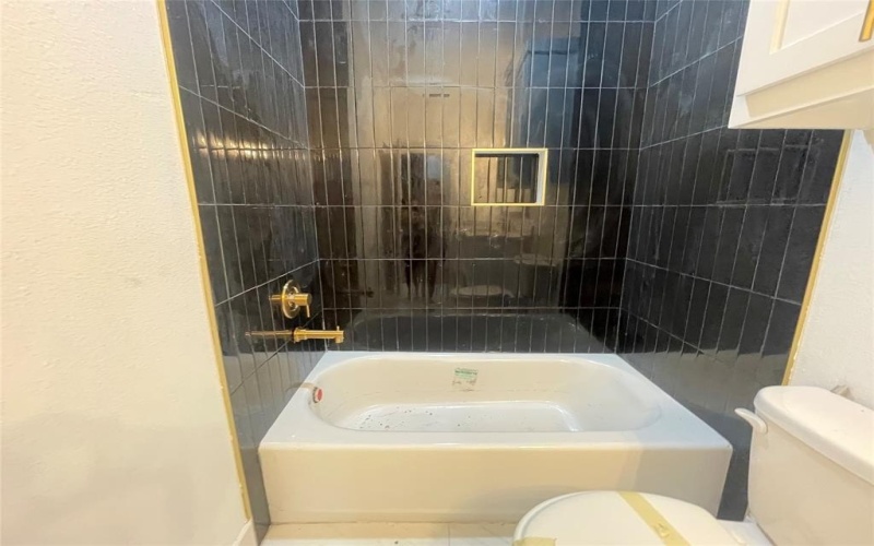 1082 Pearl Harbor Street, Tool, TX 75143, 4 Bedrooms Bedrooms, ,2 BathroomsBathrooms,Residential,For Sale,1082 Pearl Harbor Street,0,21090840