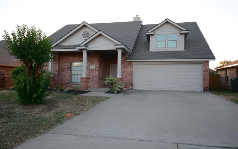 3004 Glenwood Court, Aubrey, TX 76227, 4 Bedrooms Bedrooms, ,2 BathroomsBathrooms,Residential,For Sale,3004 Glenwood Court,0,21090928