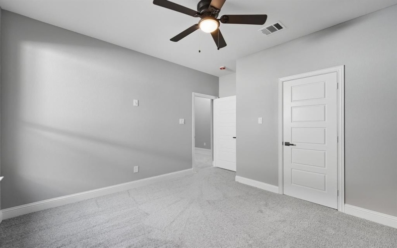 2513 Laurel Street, Grand Prairie, TX 75050, 4 Bedrooms Bedrooms, ,2 BathroomsBathrooms,Residential,For Sale,2513 Laurel Street,0,21090985