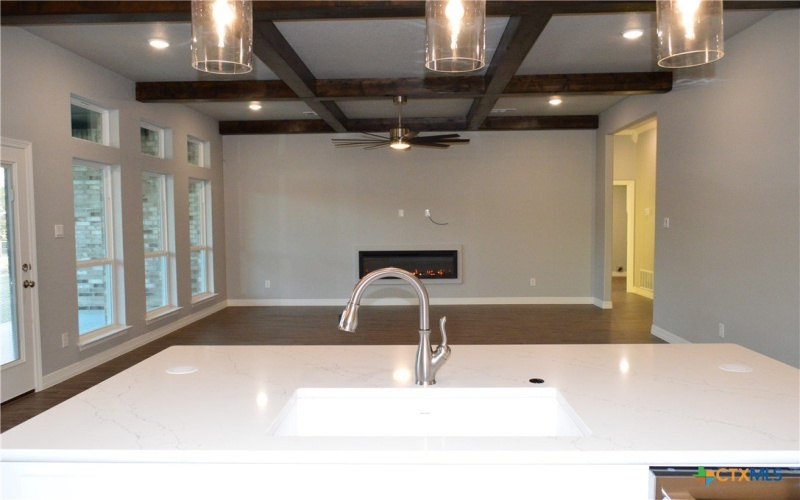 174 County Road 3154, Kempner, TX 76539, 4 Bedrooms Bedrooms, ,2 BathroomsBathrooms,Residential,For Sale,174 County Road 3154,0,595741