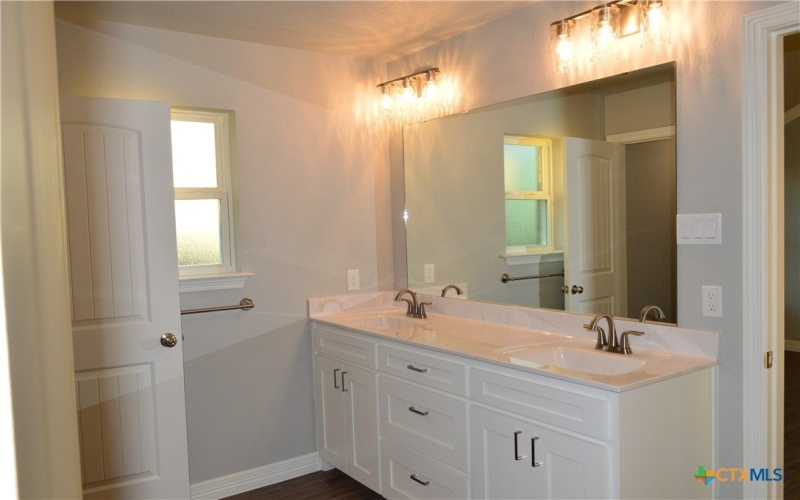 174 County Road 3154, Kempner, TX 76539, 4 Bedrooms Bedrooms, ,2 BathroomsBathrooms,Residential,For Sale,174 County Road 3154,0,595741