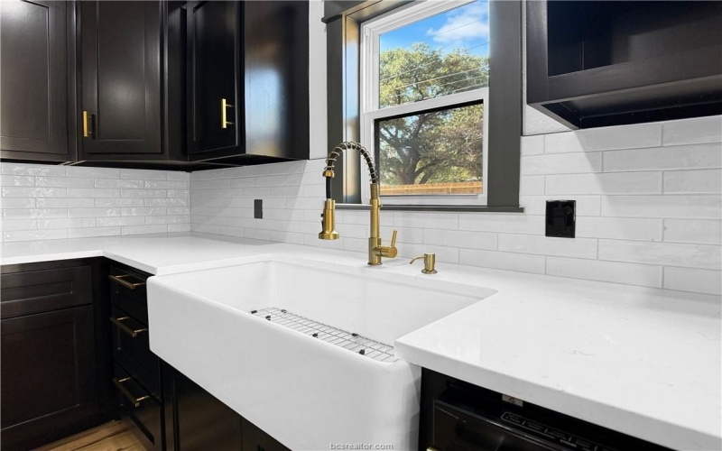 309 West 9th Street, Hearne, TX 77859, 3 Habitaciones Habitaciones , ,2 BañosBaños,Residential,En Venta,309 West 9th Street,0,25010985