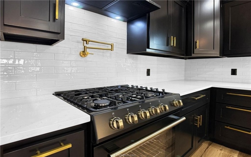 309 West 9th Street, Hearne, TX 77859, 3 Habitaciones Habitaciones , ,2 BañosBaños,Residential,En Venta,309 West 9th Street,0,25010985