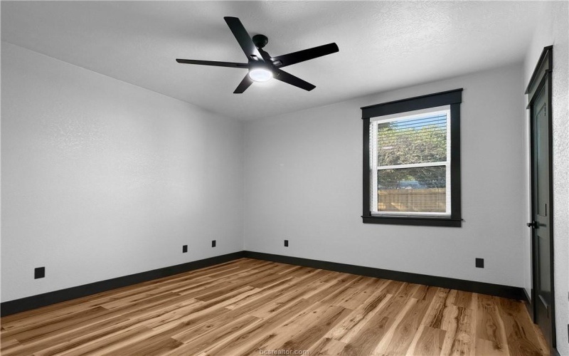 309 West 9th Street, Hearne, TX 77859, 3 Habitaciones Habitaciones , ,2 BañosBaños,Residential,En Venta,309 West 9th Street,0,25010985