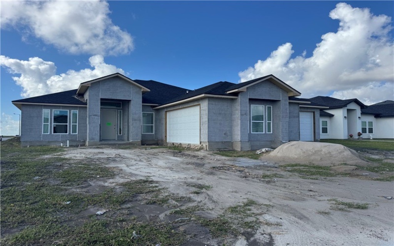 1469 Dragonstone Court, Corpus Christi, TX 78415, 4 Habitaciones Habitaciones , ,3 BañosBaños,Residential,En Venta,1469 Dragonstone Court,0,466572