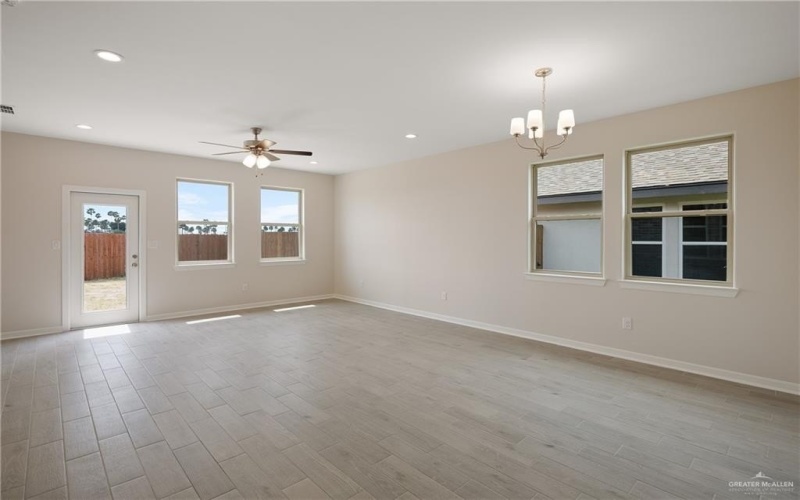 15432 N Brisas Street, McAllen, TX 78504, 3 Habitaciones Habitaciones , ,2 BañosBaños,Residential,En Venta,15432 N Brisas Street,0,483528