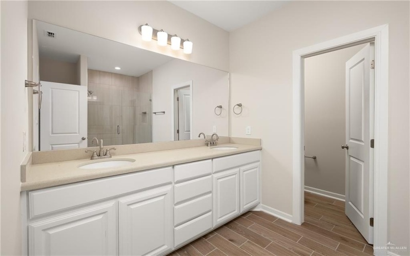 15617 N Brisas Street, McAllen, TX 78504, 3 Habitaciones Habitaciones , ,2 BañosBaños,Residential,En Venta,15617 N Brisas Street,0,483657