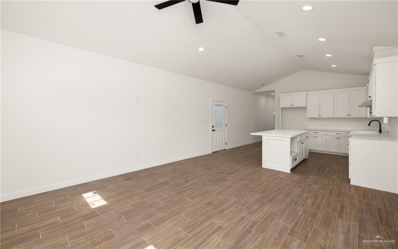 418 W Huisache Avenue, Weslaco, TX 78596, 3 Habitaciones Habitaciones , ,2 BañosBaños,Residential,En Venta,418 W Huisache Avenue,0,483838