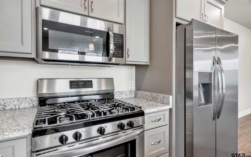 4344 MacNab Dr #31, Tyler, TX 75707, 4 Habitaciones Habitaciones , ,2 BañosBaños,Residential,En Venta,4344 MacNab Dr #31,0,25015465