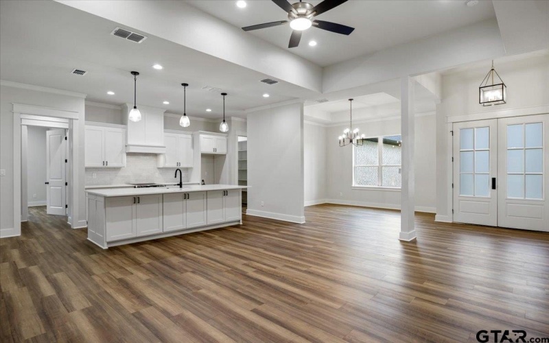 9520 FRIEDLANDER WAY, Tyler, TX 75703, 4 Habitaciones Habitaciones , ,3 BañosBaños,Residential,En Venta,9520 FRIEDLANDER WAY,0,25015470