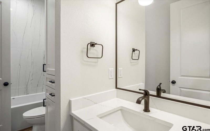 9520 FRIEDLANDER WAY, Tyler, TX 75703, 4 Habitaciones Habitaciones , ,3 BañosBaños,Residential,En Venta,9520 FRIEDLANDER WAY,0,25015470