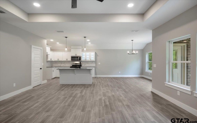 16226 Crossing Circle, Lindale, TX 75771, 4 Habitaciones Habitaciones , ,2 BañosBaños,Residential,En Venta,16226 Crossing Circle,0,25015492