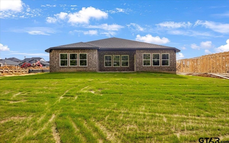 16226 Crossing Circle, Lindale, TX 75771, 4 Habitaciones Habitaciones , ,2 BañosBaños,Residential,En Venta,16226 Crossing Circle,0,25015492