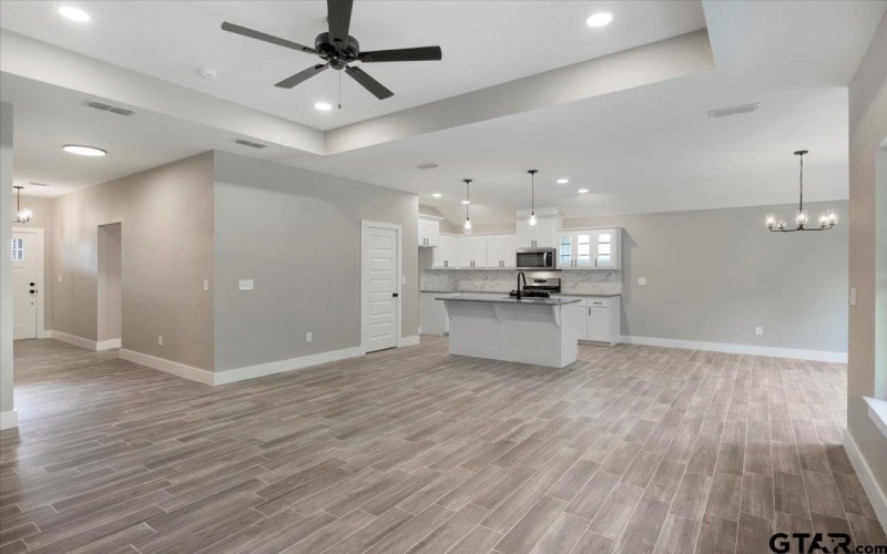 16226 Crossing Circle, Lindale, TX 75771, 4 Habitaciones Habitaciones , ,2 BañosBaños,Residential,En Venta,16226 Crossing Circle,0,25015492