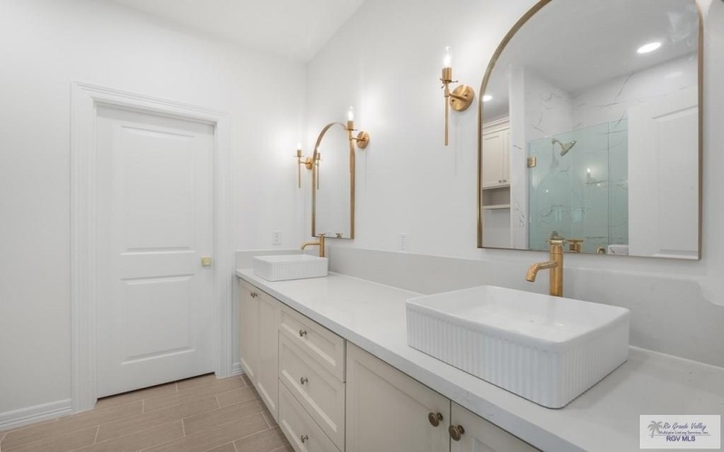 2441 CALLE MORENO, BROWNSVILLE, TX 78521, 4 Bedrooms Bedrooms, ,2 BathroomsBathrooms,Residential,For Sale,2441 CALLE MORENO,0,29769404