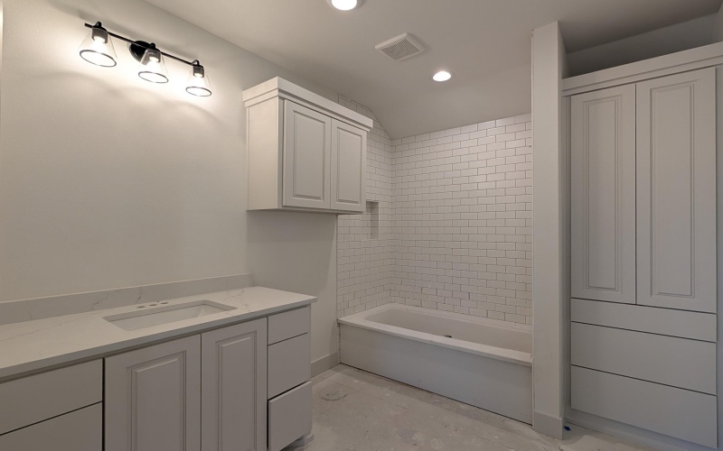 4023 136th Street, Lubbock, TX 79423, 4 Bedrooms Bedrooms, ,5 BathroomsBathrooms,Residential,For Sale,4023 136th Street,0,202562064