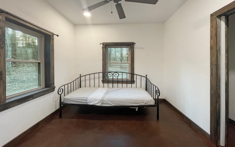 1949 Lakeshore Drive, Hemphill, TX 75948, 2 Habitaciones Habitaciones , ,2 BañosBaños,Residential,En Venta,1949 Lakeshore Drive,0,5103543