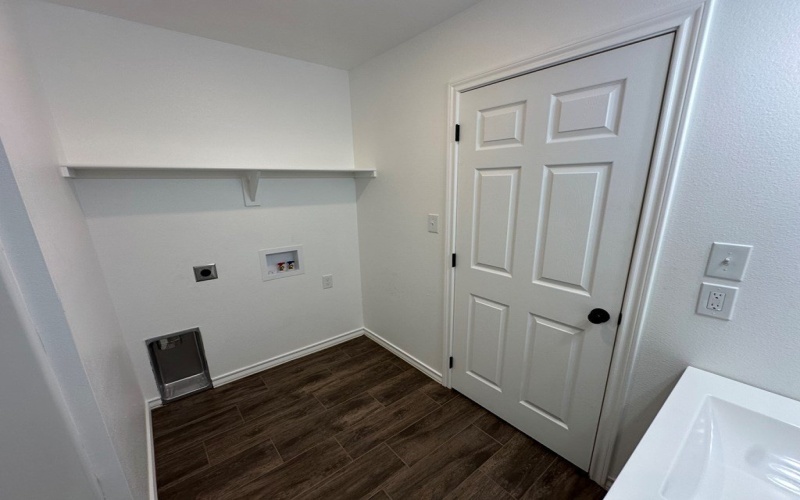 3508 S County Rd 1307 1/2 #B, Odessa, TX 79765, 3 Habitaciones Habitaciones , ,2 BañosBaños,Otro,En Venta,3508 S County Rd 1307 1/2,0,160564