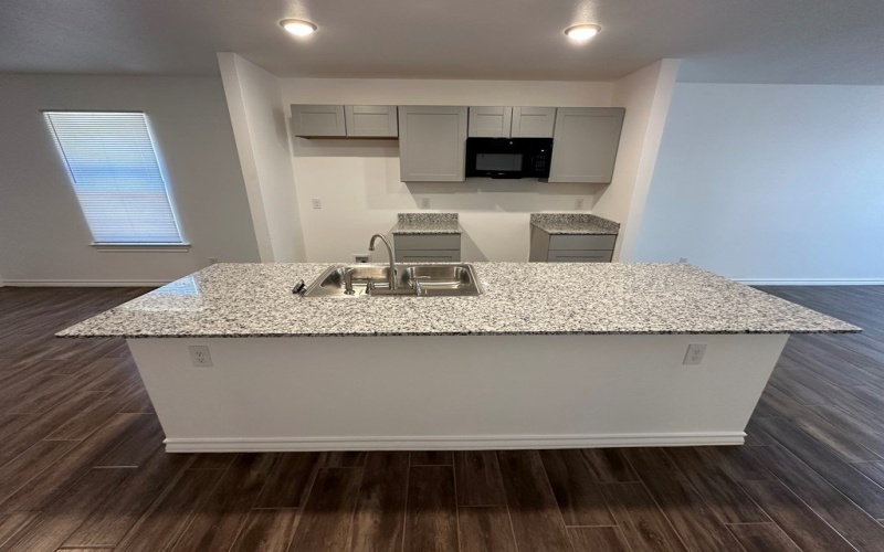 3508 S County Rd 1307 1/2 #B, Odessa, TX 79765, 3 Habitaciones Habitaciones , ,2 BañosBaños,Otro,En Venta,3508 S County Rd 1307 1/2,0,160564