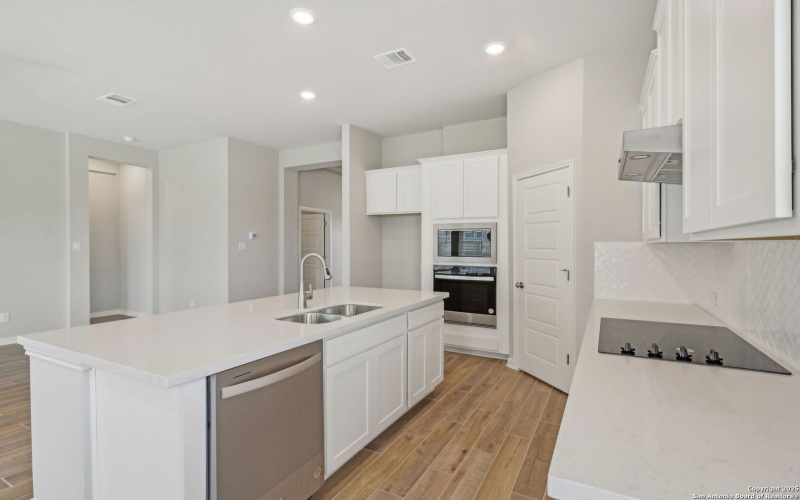 29507 Arrowtooth Blvd, Boerne, TX 78006, 4 Bedrooms Bedrooms, ,3 BathroomsBathrooms,Residential,For Sale,29507 Arrowtooth Blvd,0,1916769