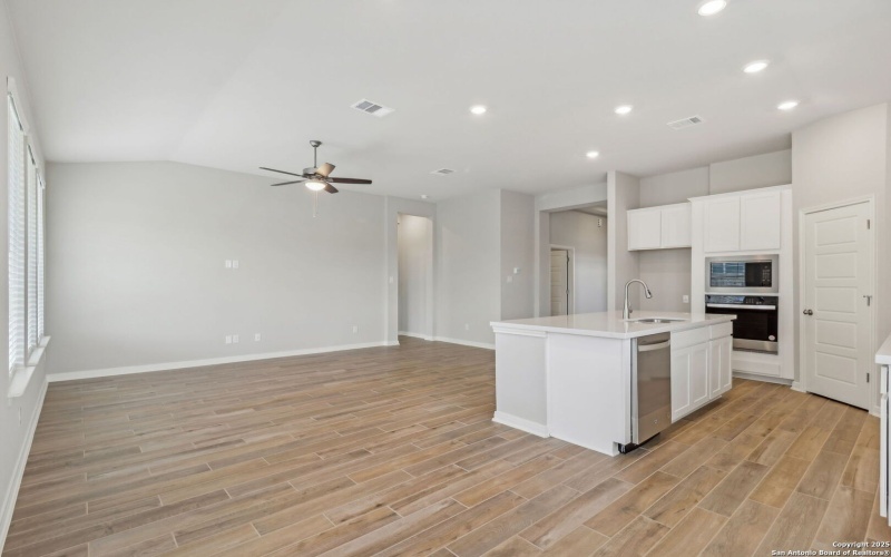 29507 Arrowtooth Blvd, Boerne, TX 78006, 4 Bedrooms Bedrooms, ,3 BathroomsBathrooms,Residential,For Sale,29507 Arrowtooth Blvd,0,1916769