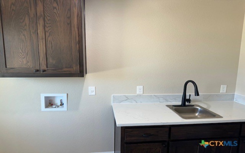 3166 Fish Pond Drive, Copperas Cove, TX 76522, 4 Habitaciones Habitaciones , ,3 BañosBaños,Residential,En Venta,3166 Fish Pond Drive,0,595510