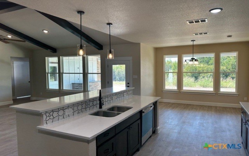 3166 Fish Pond Drive, Copperas Cove, TX 76522, 4 Habitaciones Habitaciones , ,3 BañosBaños,Residential,En Venta,3166 Fish Pond Drive,0,595510