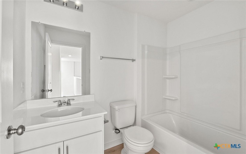 105 Green Berets Bend, Jarrell, TX 76537, 3 Bedrooms Bedrooms, ,2 BathroomsBathrooms,Residential,For Sale,105 Green Berets Bend,0,595829