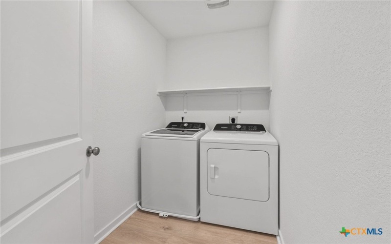 105 Green Berets Bend, Jarrell, TX 76537, 3 Bedrooms Bedrooms, ,2 BathroomsBathrooms,Residential,For Sale,105 Green Berets Bend,0,595829