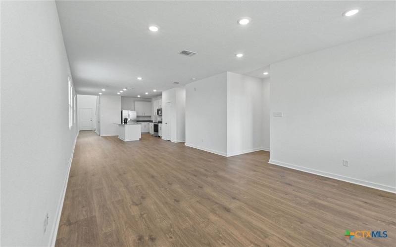 346 Paradise Canyon Drive, Jarrell, TX 76537, 5 Habitaciones Habitaciones , ,3 BañosBaños,Residential,En Venta,346 Paradise Canyon Drive,0,595845