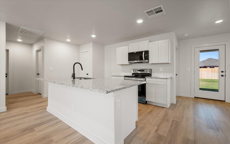 1614 N Clinton Avenue, Lubbock, TX 79416, 3 Habitaciones Habitaciones , ,2 BañosBaños,Residential,En Venta,1614 N Clinton Avenue,0,202562070