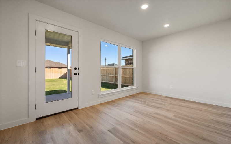 1614 N Clinton Avenue, Lubbock, TX 79416, 3 Habitaciones Habitaciones , ,2 BañosBaños,Residential,En Venta,1614 N Clinton Avenue,0,202562070