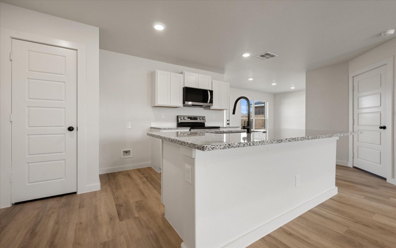 1614 N Clinton Avenue, Lubbock, TX 79416, 3 Habitaciones Habitaciones , ,2 BañosBaños,Residential,En Venta,1614 N Clinton Avenue,0,202562070